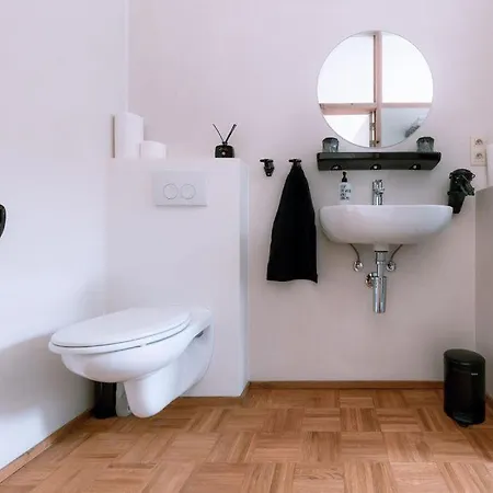 Violet Bed & Breakfast Gand